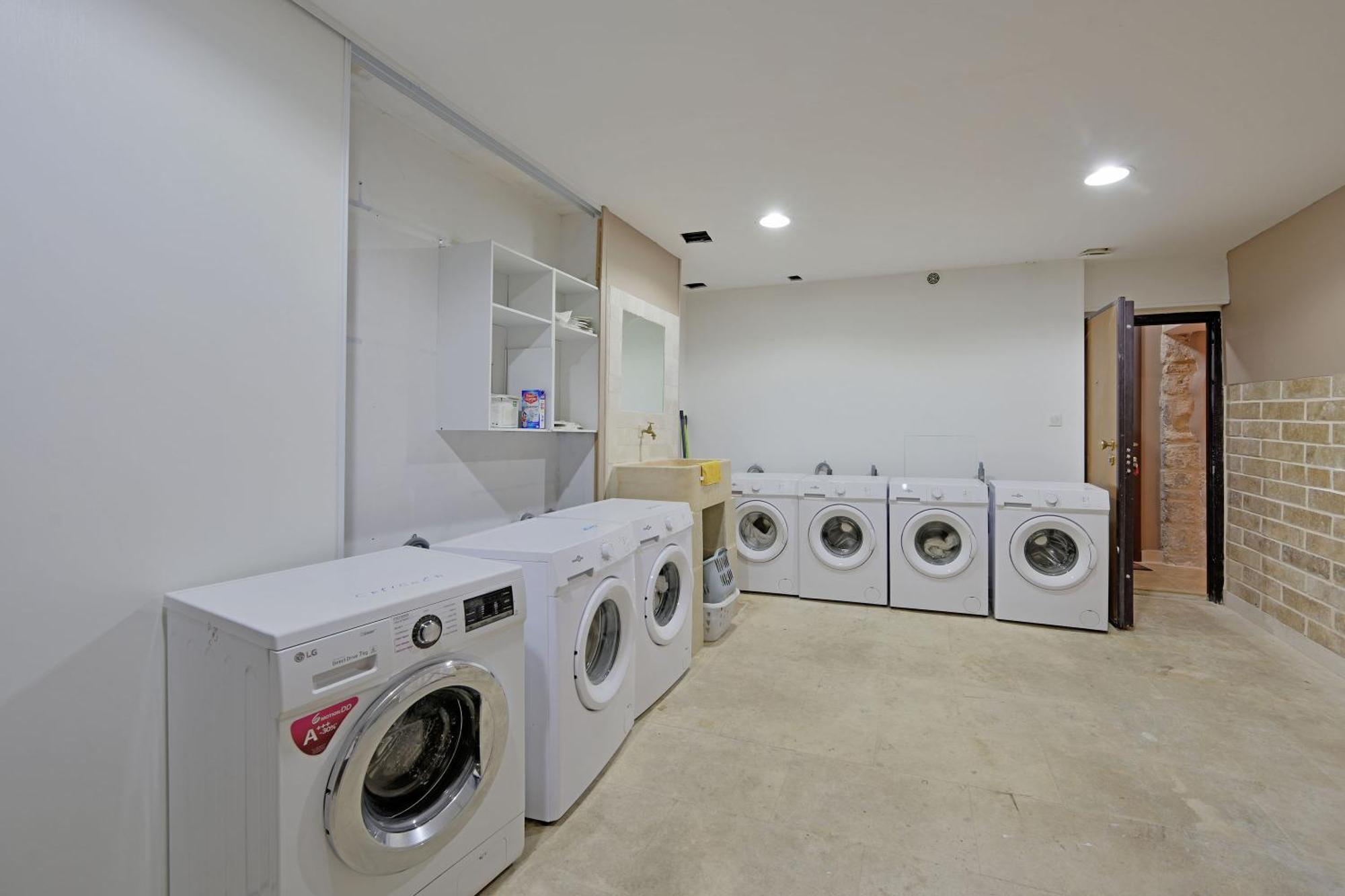 Le 185 - Charme Et Tranquillite Au Coeur D'Avignon Apartment ภายนอก รูปภาพ